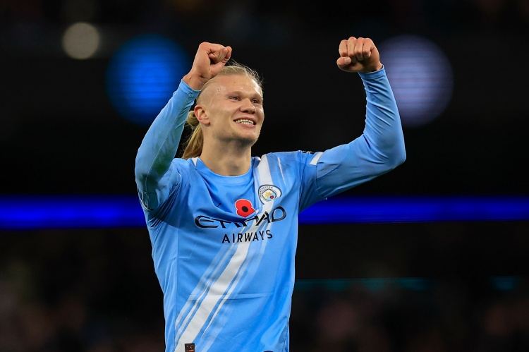 星空体育app-哈兰德在英超对阵曼联直接参与11球，贡献8球3助超过任何曼城球员