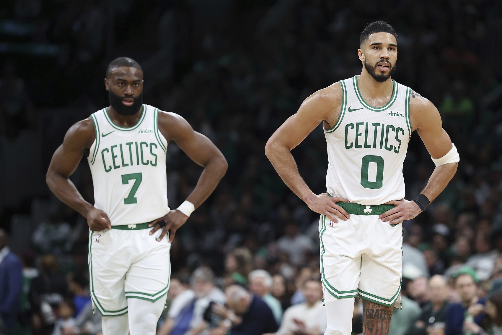 星空体育-海沃德：塔图姆&amp;布朗是联盟中最好的两名侧翼之一 绿军球迷真有福