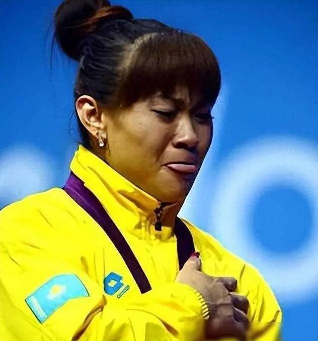 星空体育官网-体坛第一叛徒！她改洋名换国籍夺冠后称不是中国人，结局如何？|姚丽|哈萨克斯坦|马内扎|举重|教练_新浪体育_新浪新闻